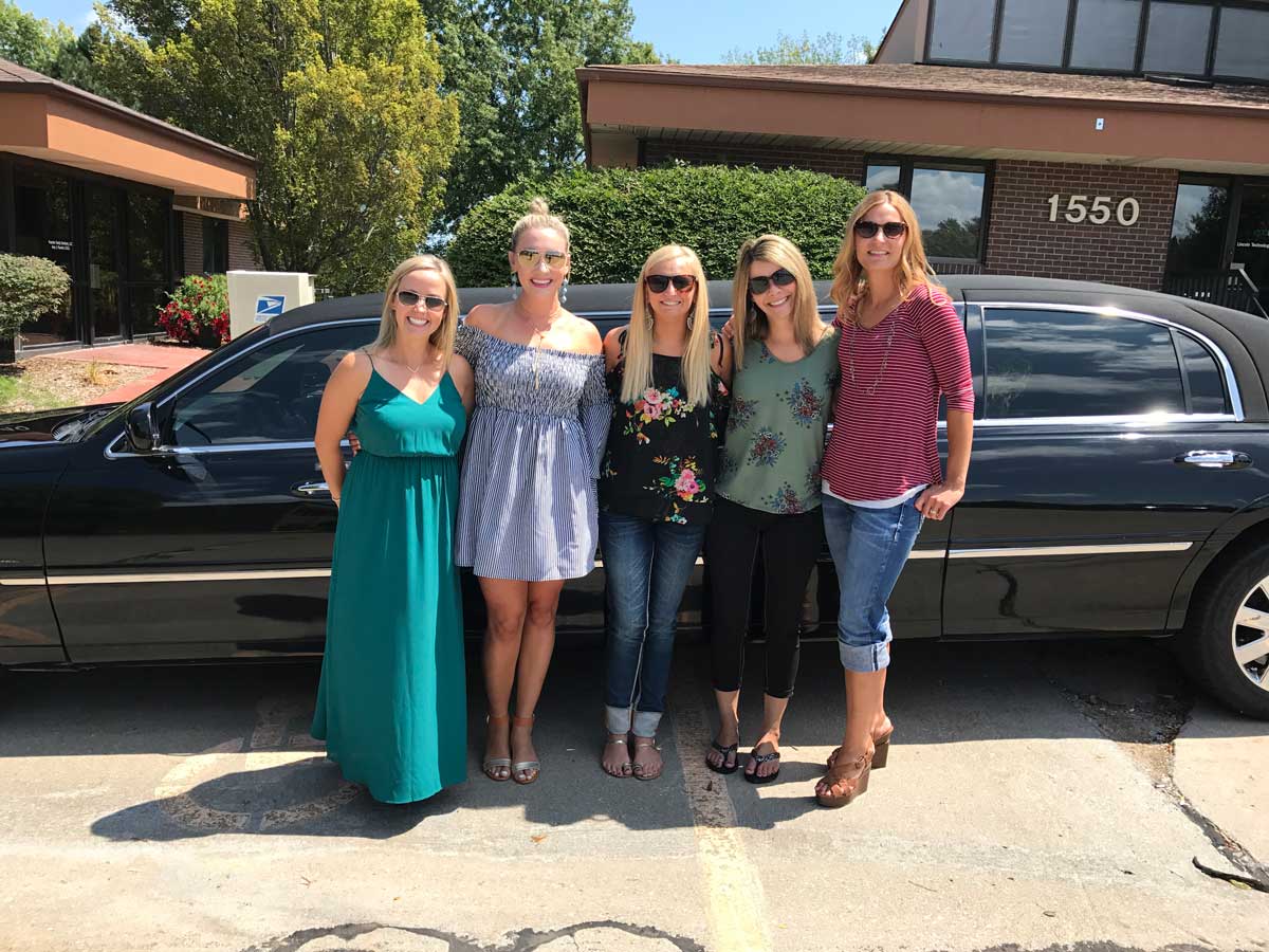 girls-day-limo
