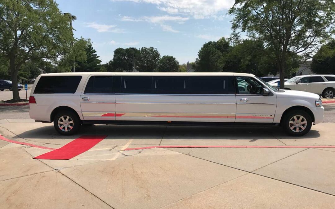 Lincoln Navigator Stretch Limo