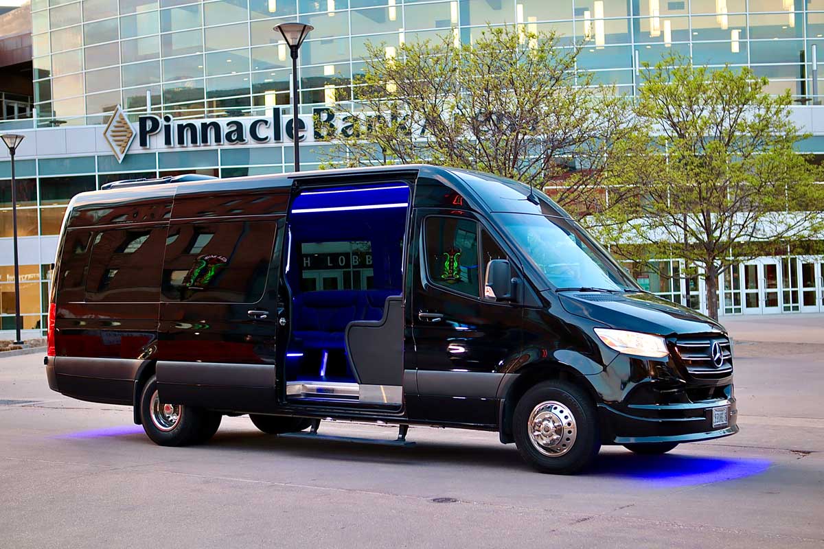Open-Sprinter-in-front-of-PBA